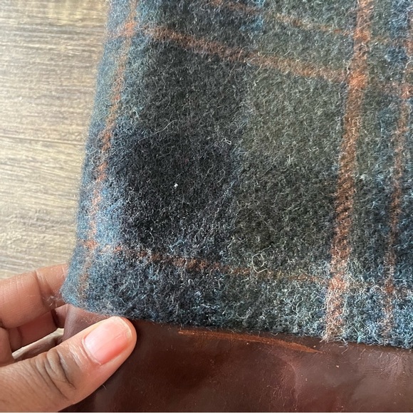 Sassy Sparrow Leather Bag - Picture 8 of 9